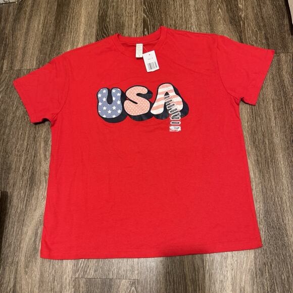 Unbranded Tops - Women's Red Oversized Short Sleeve Graphic USA Patriotic T-Shirt Size Medium